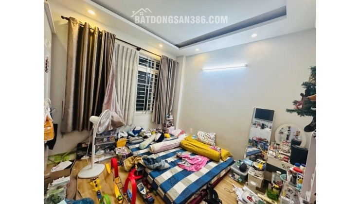 BÁN NHÀ QUẬN 3 HXH 50M2 5 TẦNG NGANG 4M 5 PN CHDV HẺM THÔNG LÊ VĂN SỸ GẤP BÁN  7.65 TỶ.